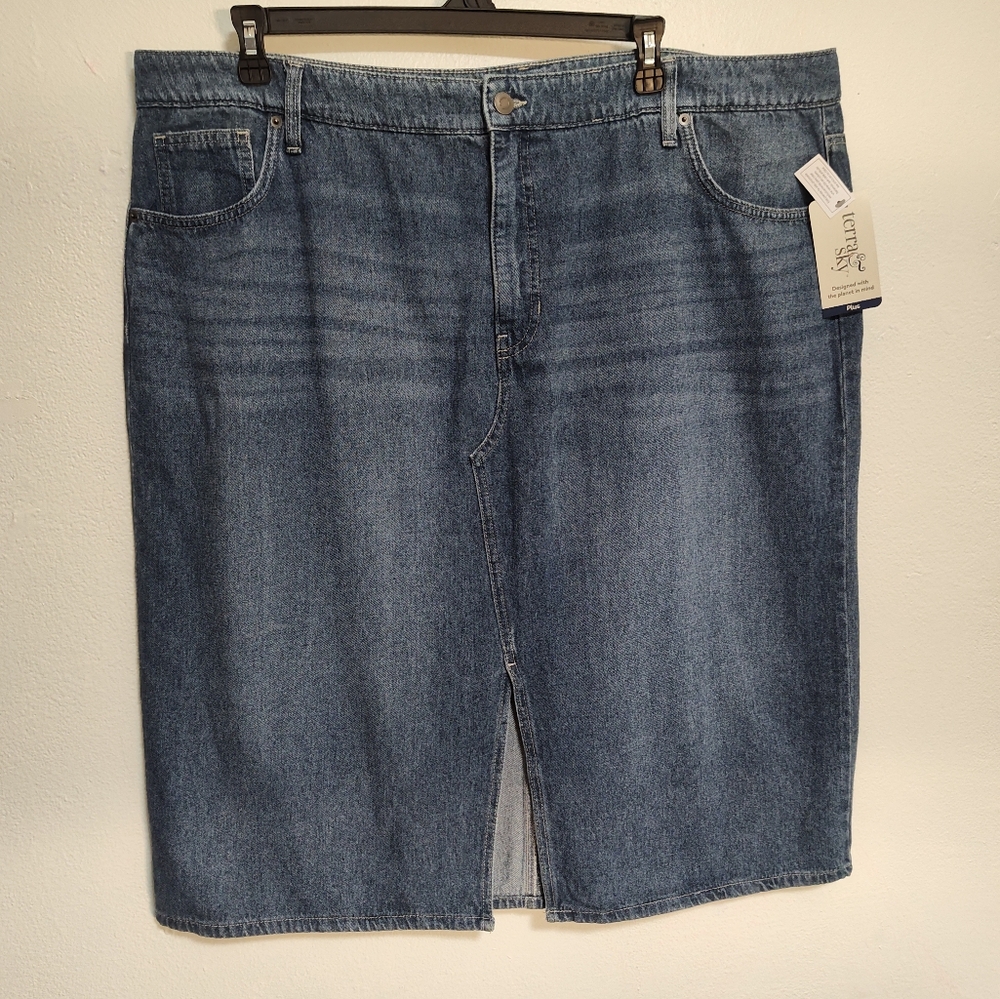 Terra and Sky Women's Jean Skirt Plus size 22W